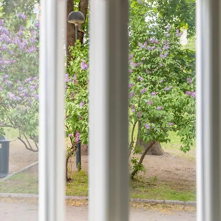 Cozy And Comfortable Flat In The Heart Of Apartment *