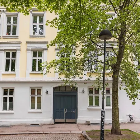 Apartmán Cozy And Comfortable Flat In The Heart Of
