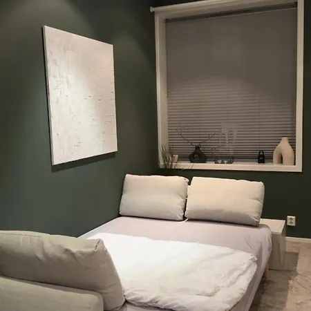 Apartmán Cozy And Comfortable Flat In The Heart Of